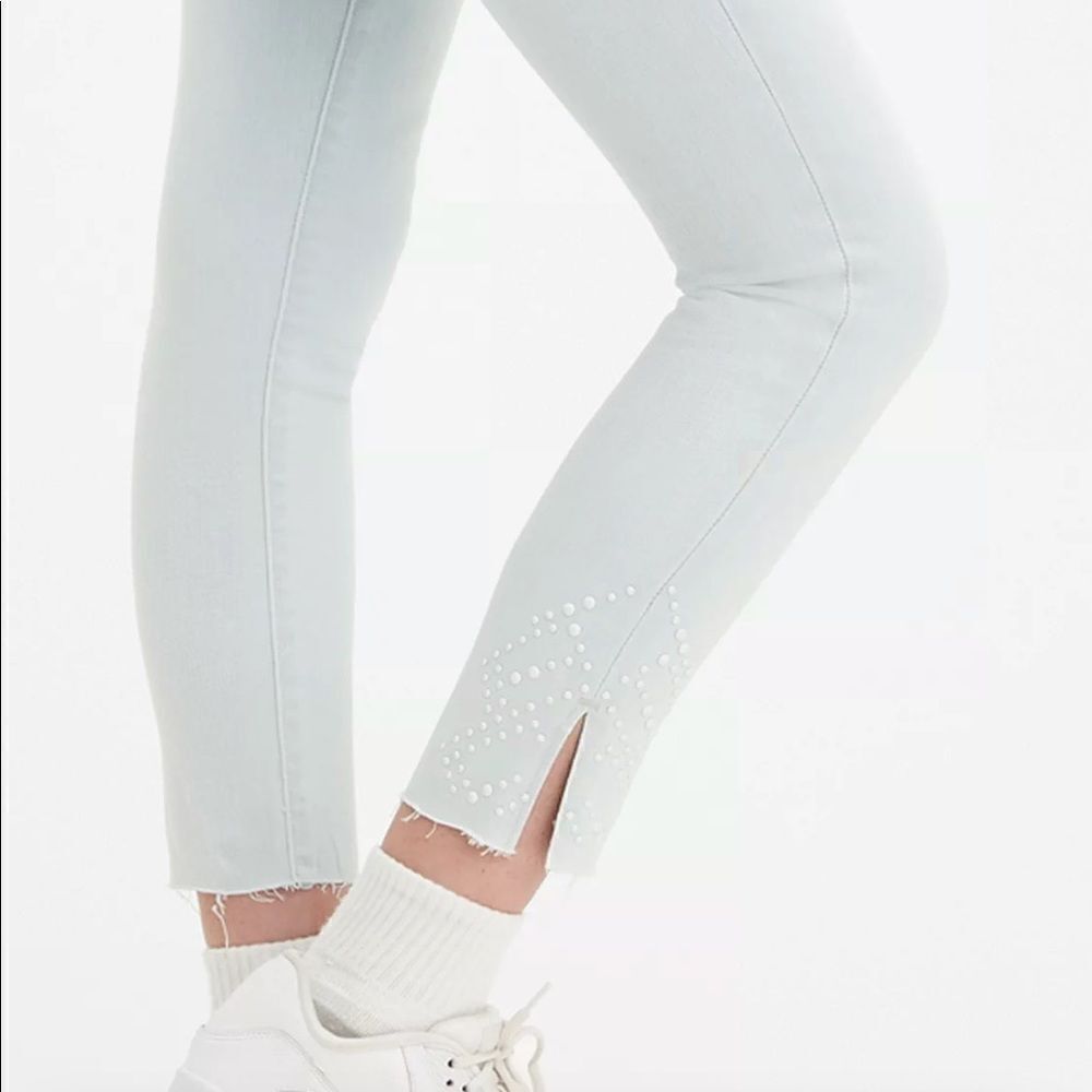 ⭐️HOST PICK⭐️ Levi’s Skinny Ankle Jeans